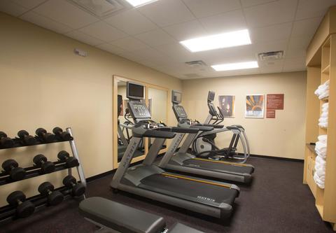 Towneplace Suites By Marriott Lincoln North Exterior photo