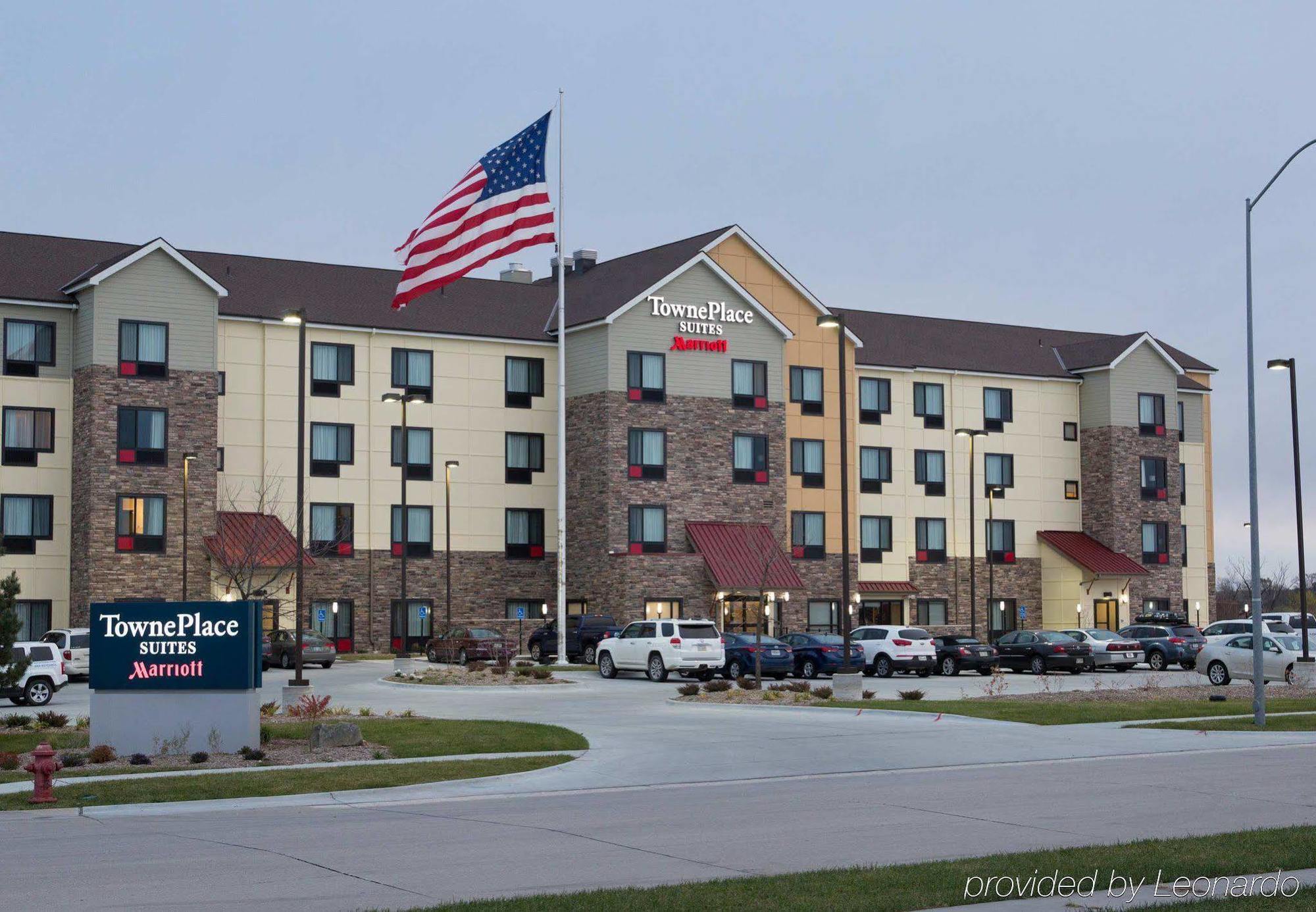 Towneplace Suites By Marriott Lincoln North Exterior photo